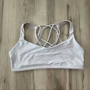 Lululemon Free to Be Bra